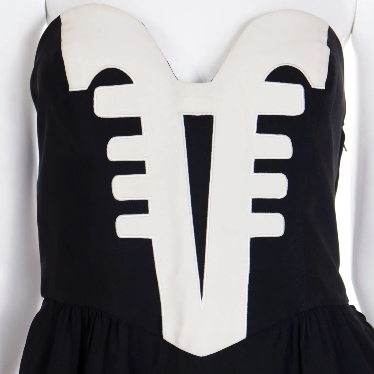 1992 Moschino Couture Spring Summer 1992 Strapless Venetian Gondola Bow Dress
