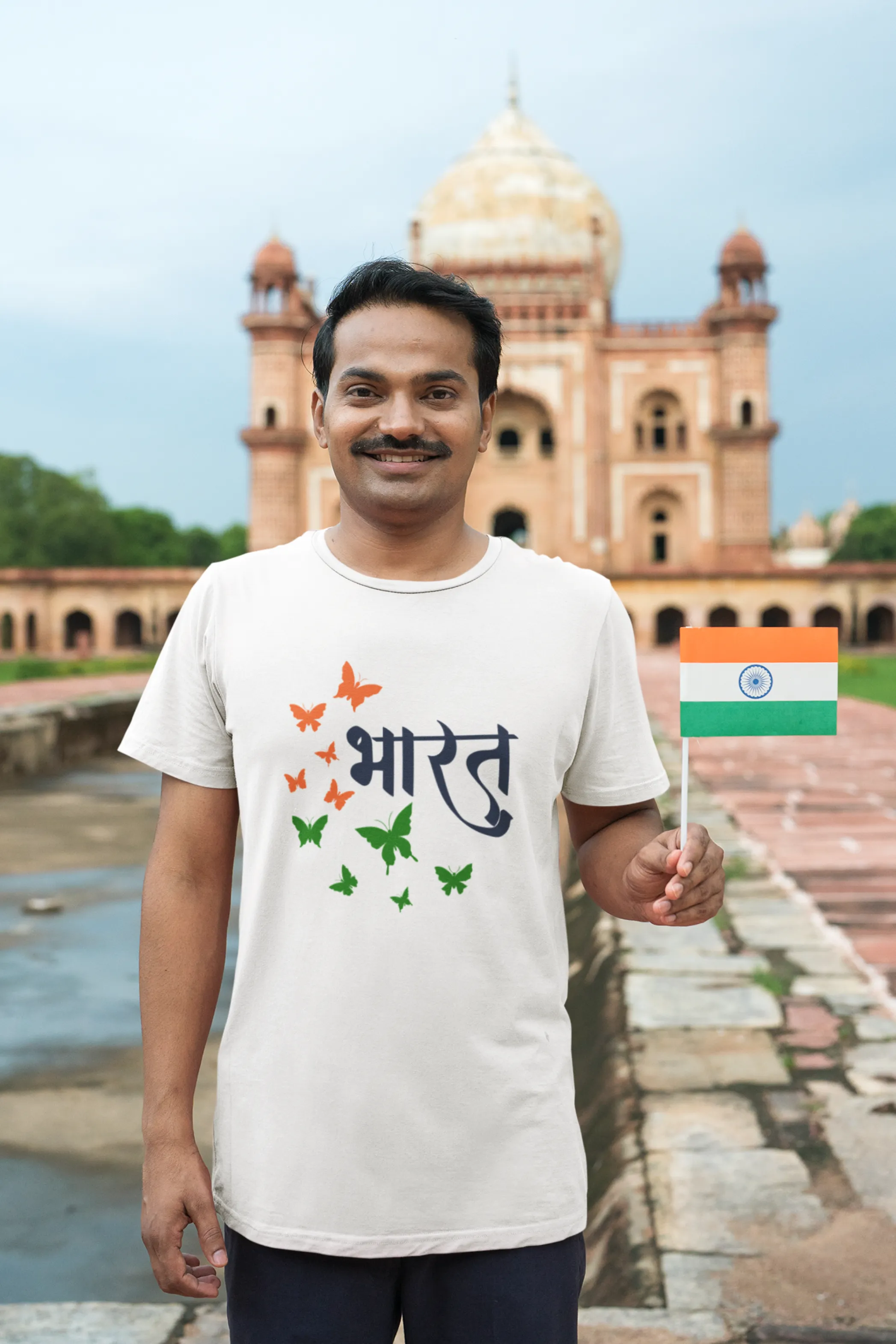 Bharat White Printed T-shirt for men