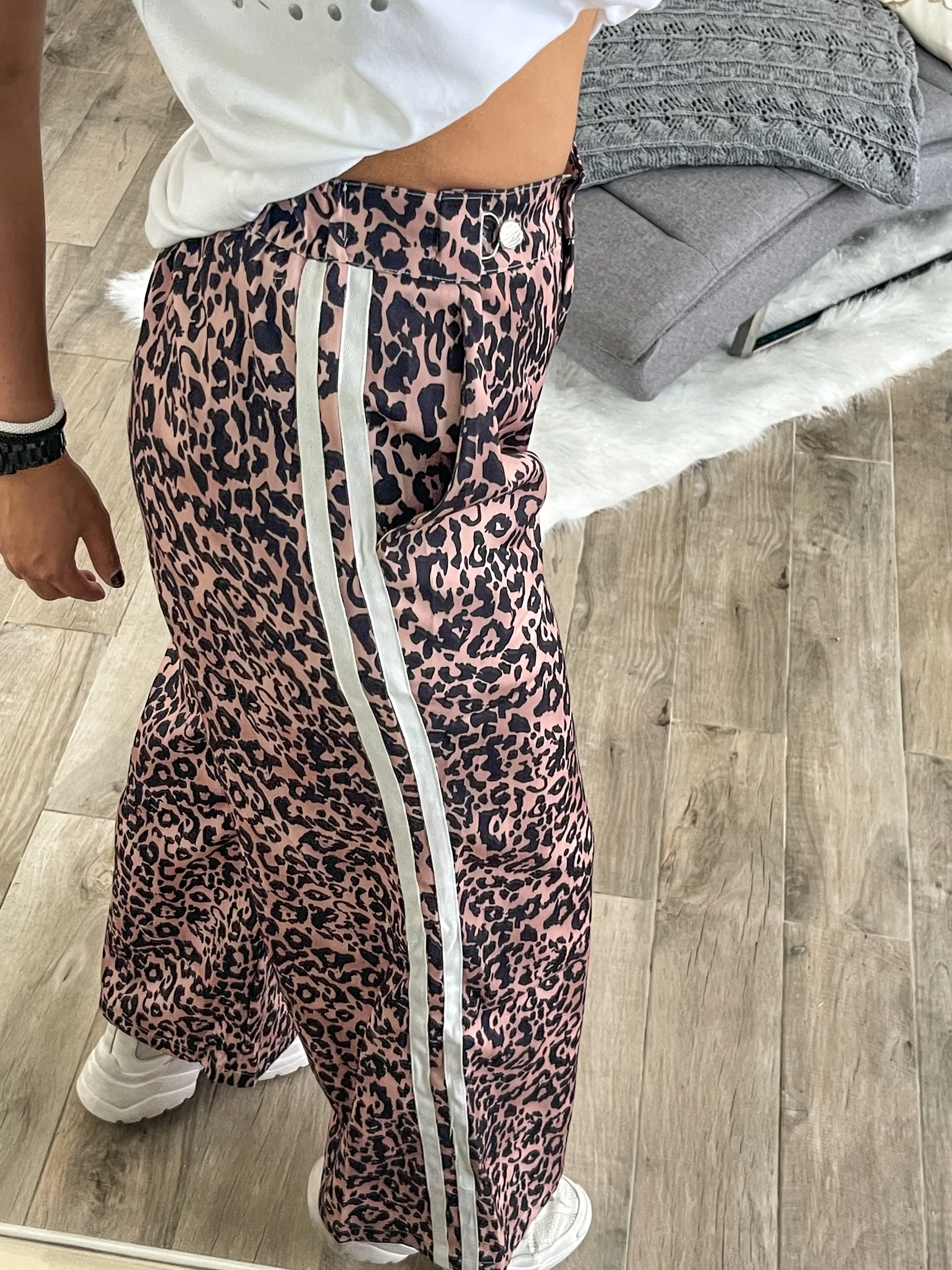 LEOPARD SIDE TRACK LINES WIDE LEGGED PANTS